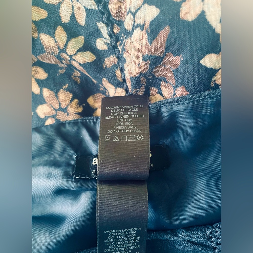 Liz Claiborne Axcess Skirt MIDI Navy Blue Light Pink Floral Size 4 Small Boho - Picture 11 of 12